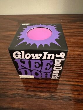 NeeDoh Glow in the Dark - Purple
